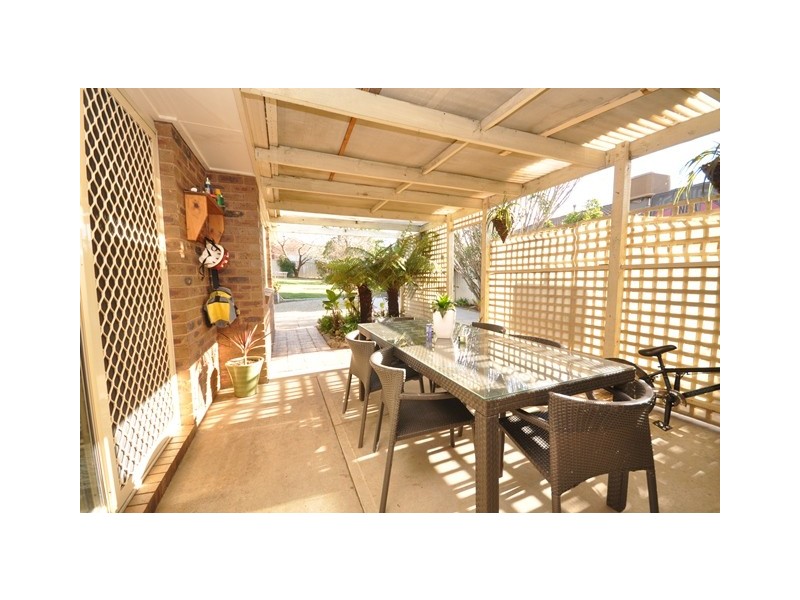 49 Kingfisher Drive, Wodonga VIC 3690