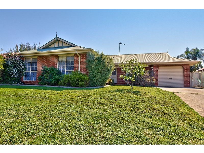 41 Azure Drive, Wodonga VIC 3690