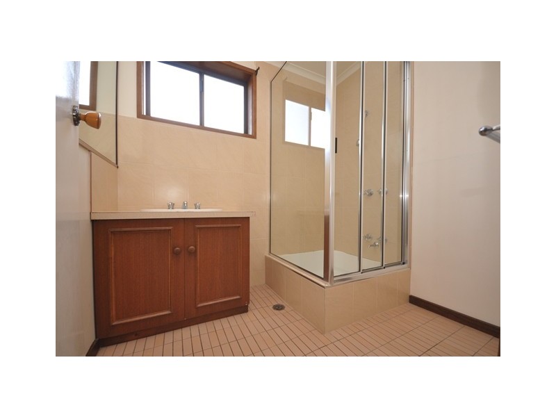 2/6 Royce Court, Wodonga VIC 3690