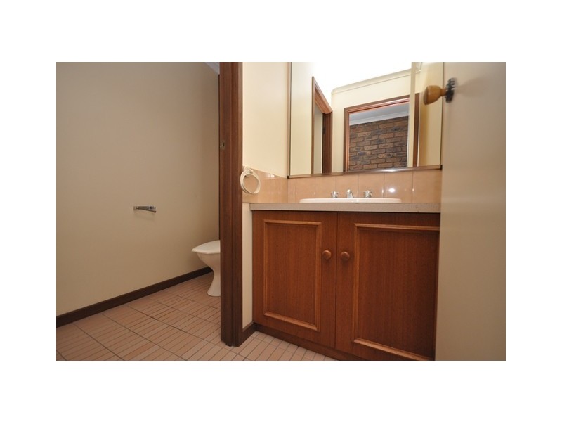 2/6 Royce Court, Wodonga VIC 3690