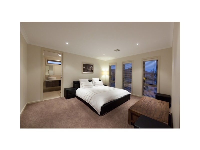 27 Castleton Street, Wodonga VIC 3690