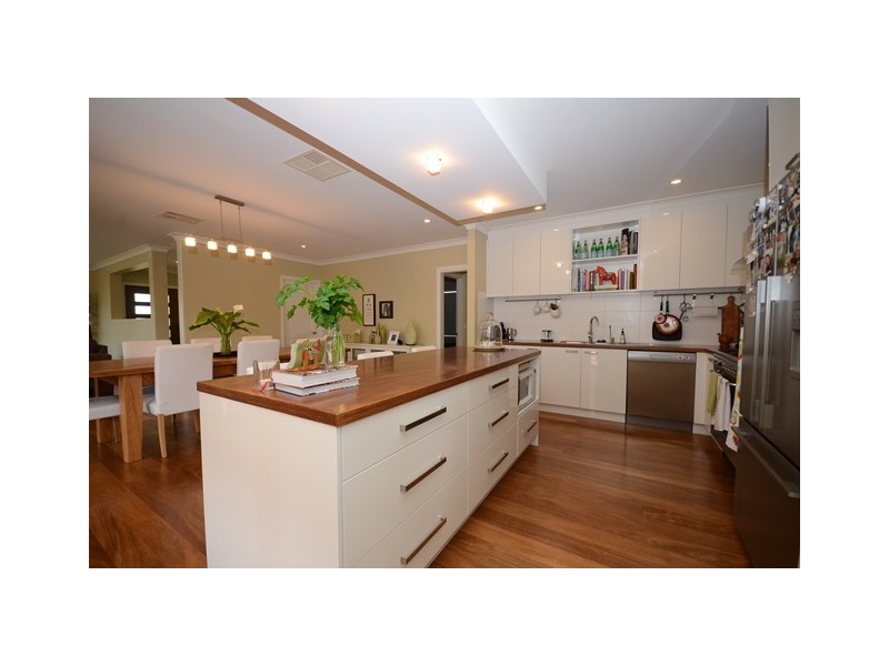 6 The Grange, Wodonga VIC 3690