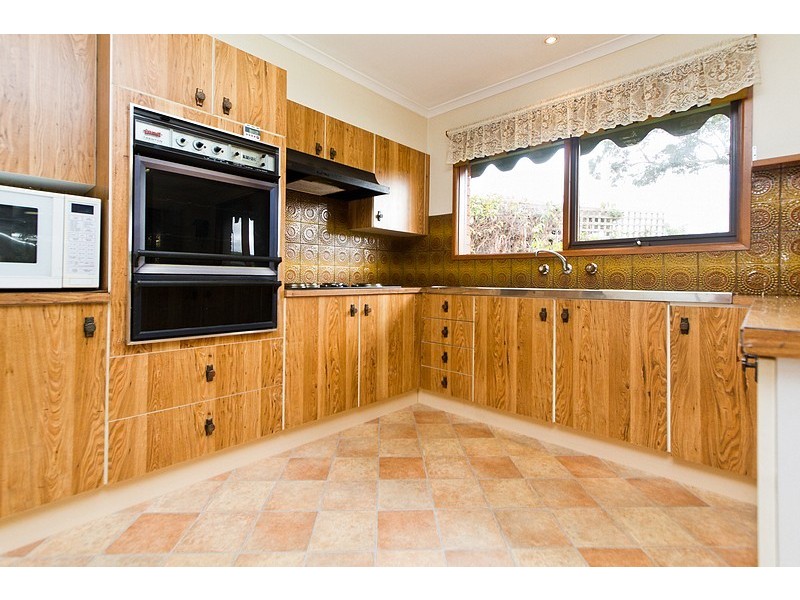 10 Garnet Circuit, Wodonga VIC 3690