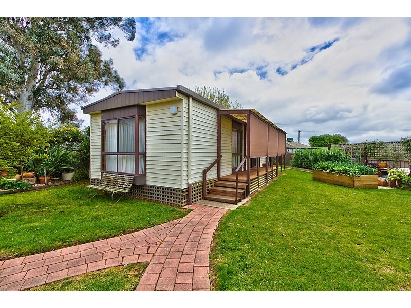 10 Garnet Circuit, Wodonga VIC 3690