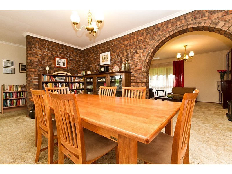 10 Garnet Circuit, Wodonga VIC 3690