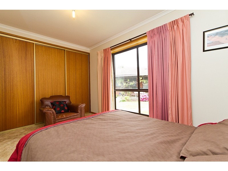 10 Garnet Circuit, Wodonga VIC 3690