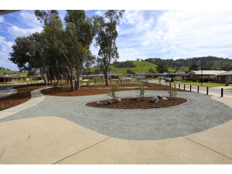 32 Wattlebird Drive, Bandiana VIC 3694