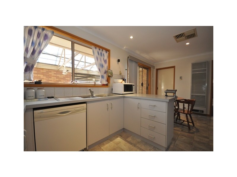 19 Ware Avenue, Wodonga VIC 3690