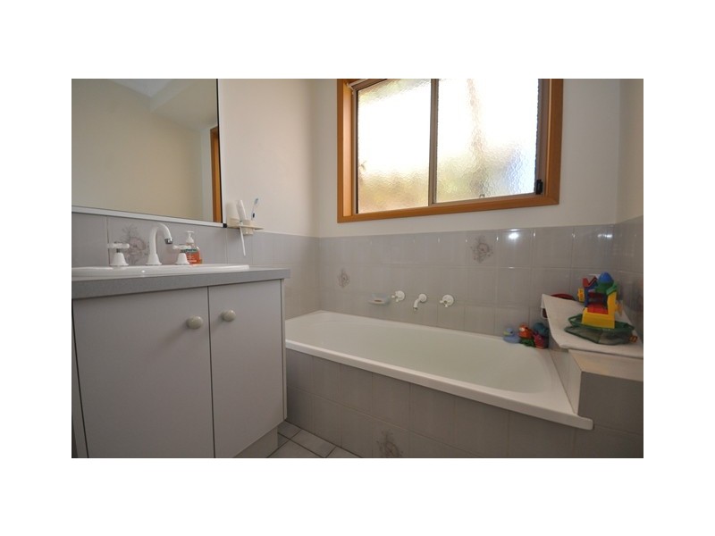 19 Ware Avenue, Wodonga VIC 3690