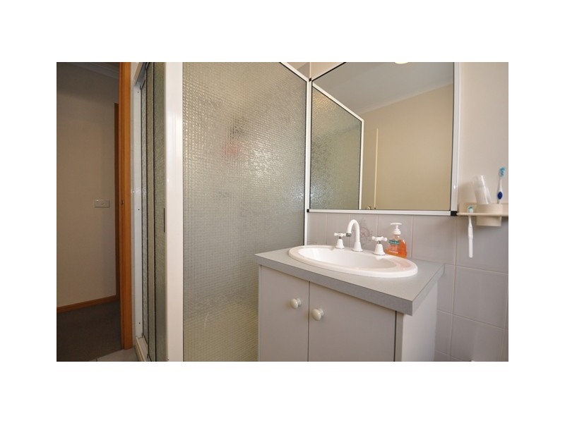 19 Ware Avenue, Wodonga VIC 3690