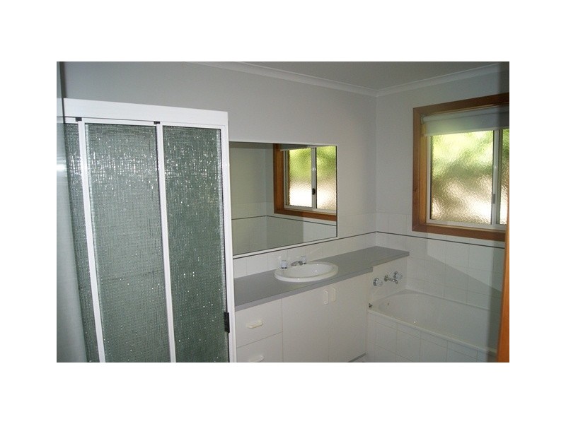 3 Bent Place, Wodonga VIC 3690