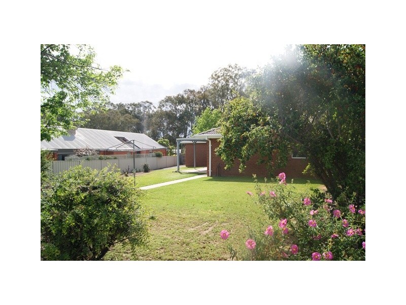 3 Bent Place, Wodonga VIC 3690