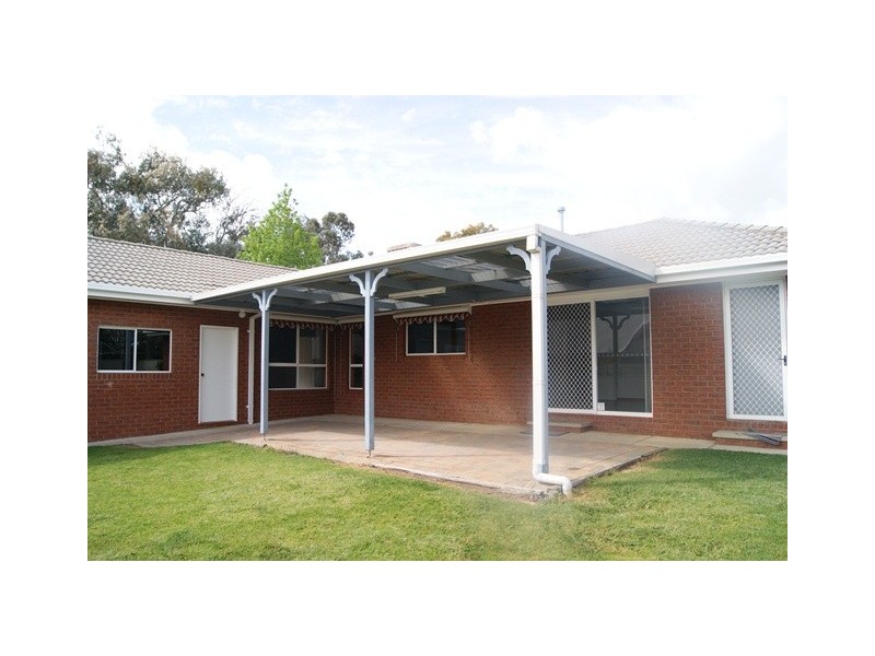 3 Bent Place, Wodonga VIC 3690