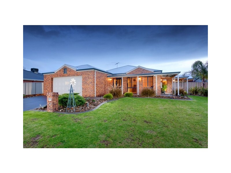 10 Helm Court, Wodonga VIC 3690