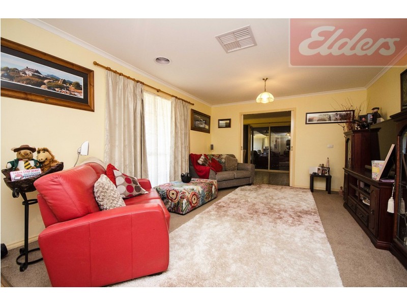 150 Jude Street, Howlong NSW 2643