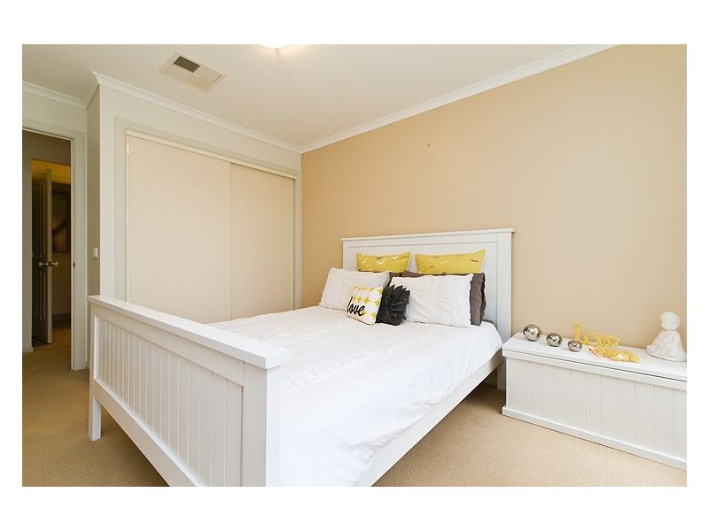 76 Barton Street, Wodonga VIC 3690