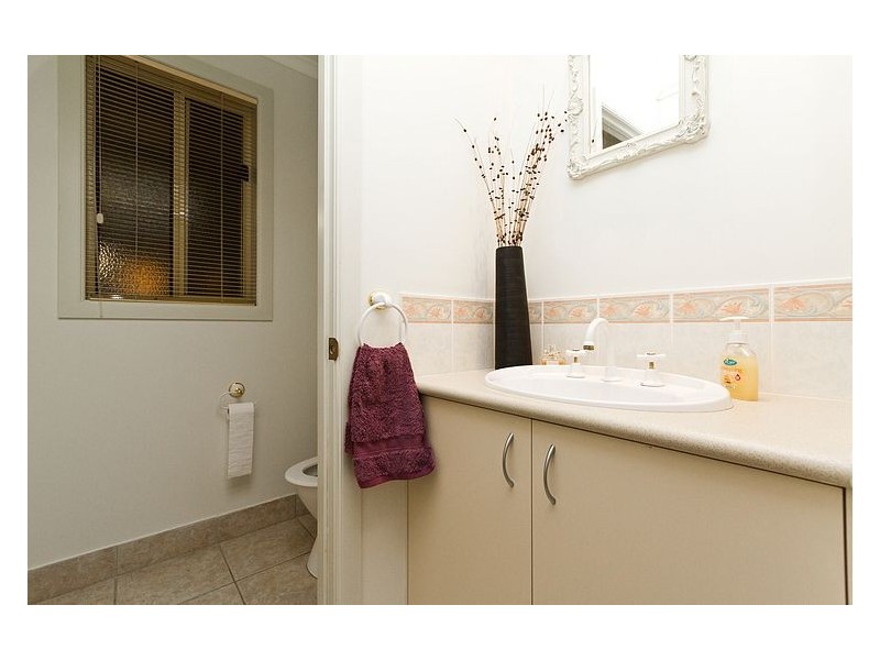 76 Barton Street, Wodonga VIC 3690