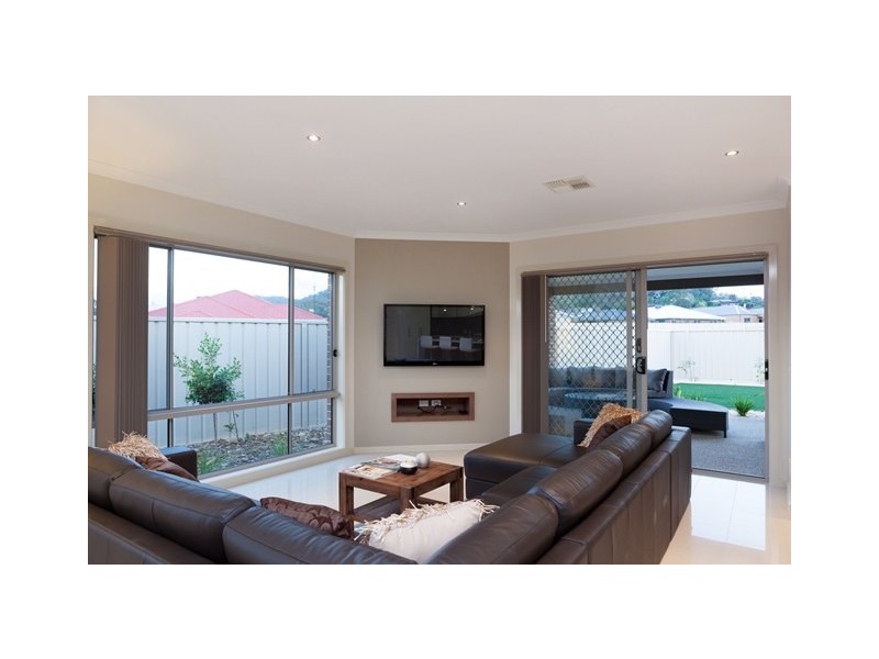 27 Castleton Street, Wodonga VIC 3690