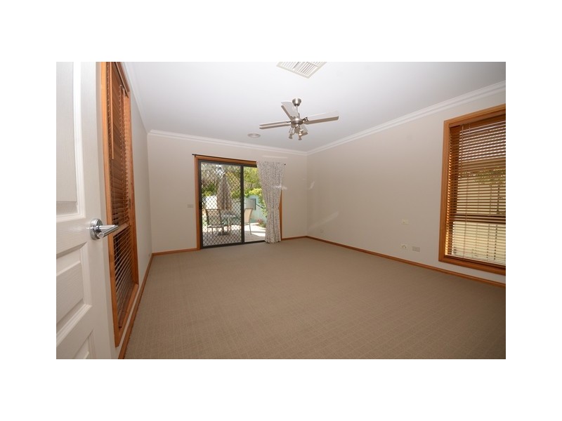 40 Golflinks Avenue, Wodonga VIC 3690