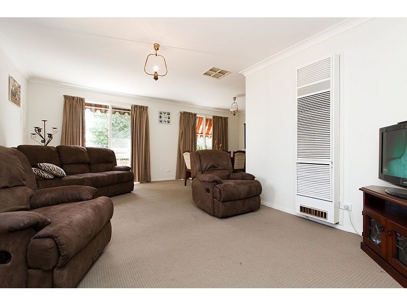 14 Parkland Drive, Wodonga VIC 3690