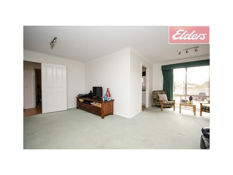 4 Elmslie Circuit, Wodonga VIC 3690