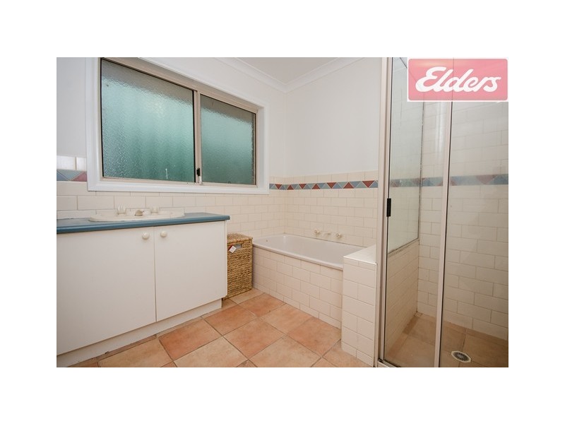 4 Elmslie Circuit, Wodonga VIC 3690