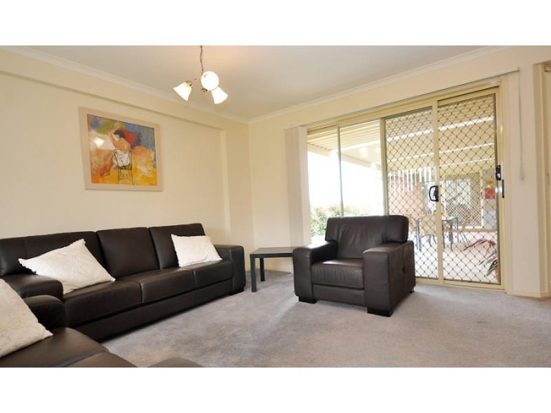 17 Carnoustie Avenue, Wodonga VIC 3690