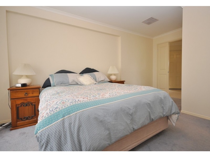 17 Carnoustie Avenue, Wodonga VIC 3690