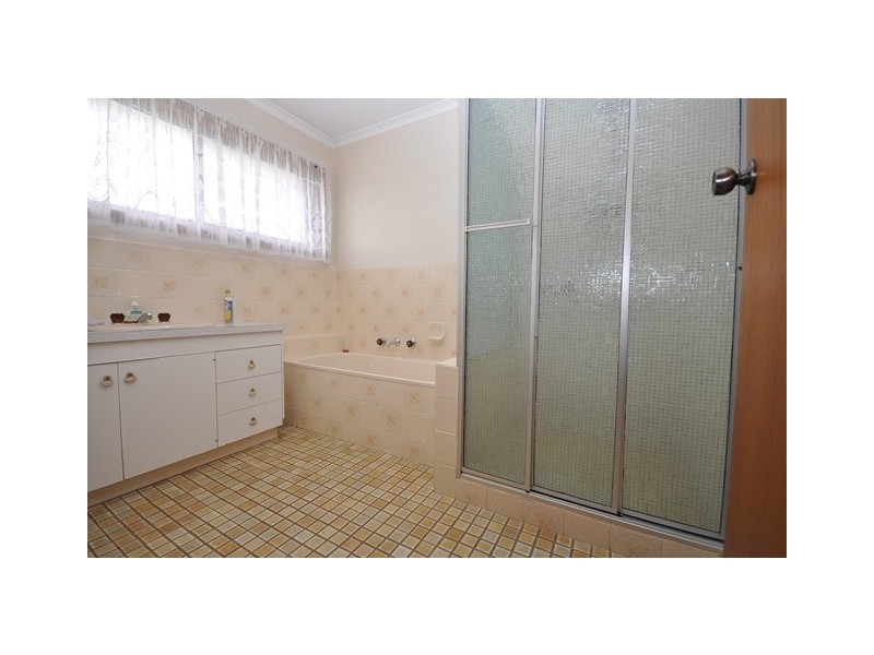 11 Sapphire Circuit, Wodonga VIC 3690