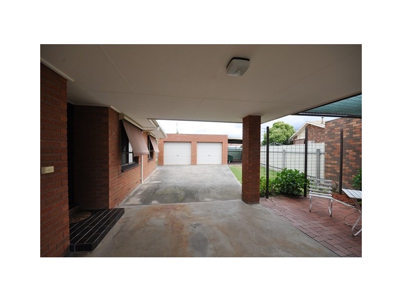 11 Sapphire Circuit, Wodonga VIC 3690