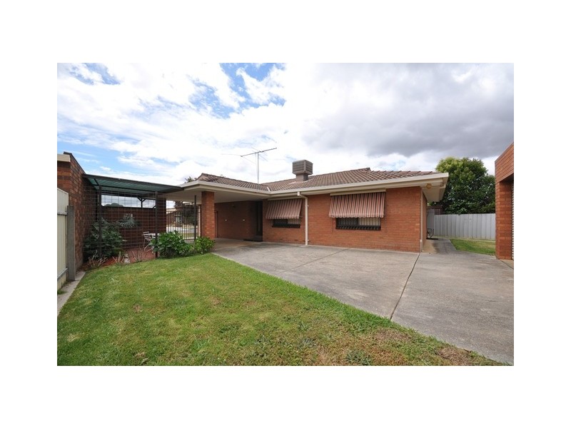 11 Sapphire Circuit, Wodonga VIC 3690