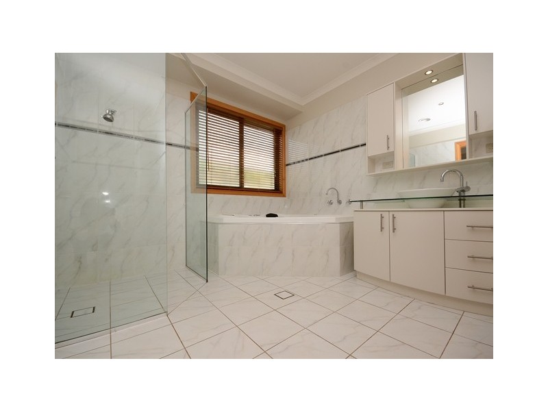 40 Golflinks Avenue, Wodonga VIC 3690