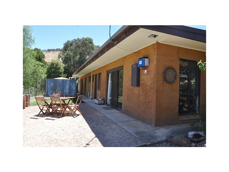 2 Broome Street, Bethanga VIC 3691