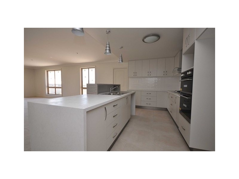 9 Coverdale Drive, Wodonga VIC 3690