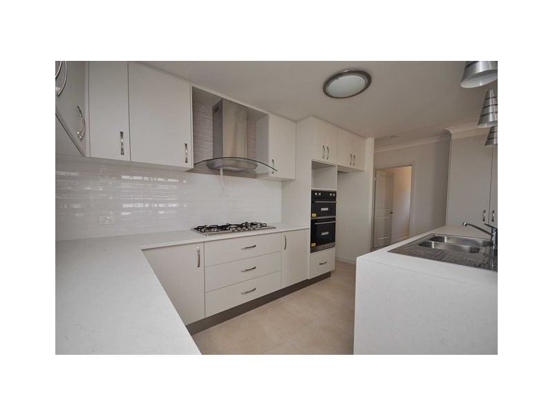 9 Coverdale Drive, Wodonga VIC 3690