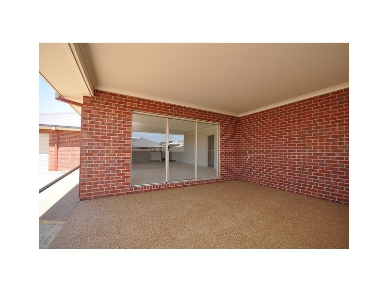 9 Coverdale Drive, Wodonga VIC 3690