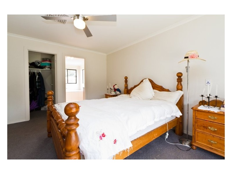 127 Six Mile Road, Stanley VIC 3747