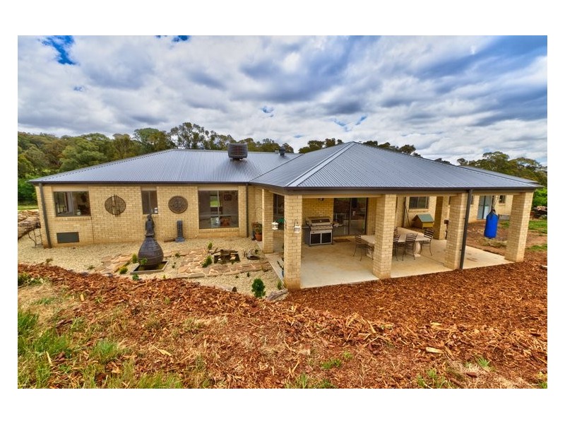 127 Six Mile Road, Stanley VIC 3747