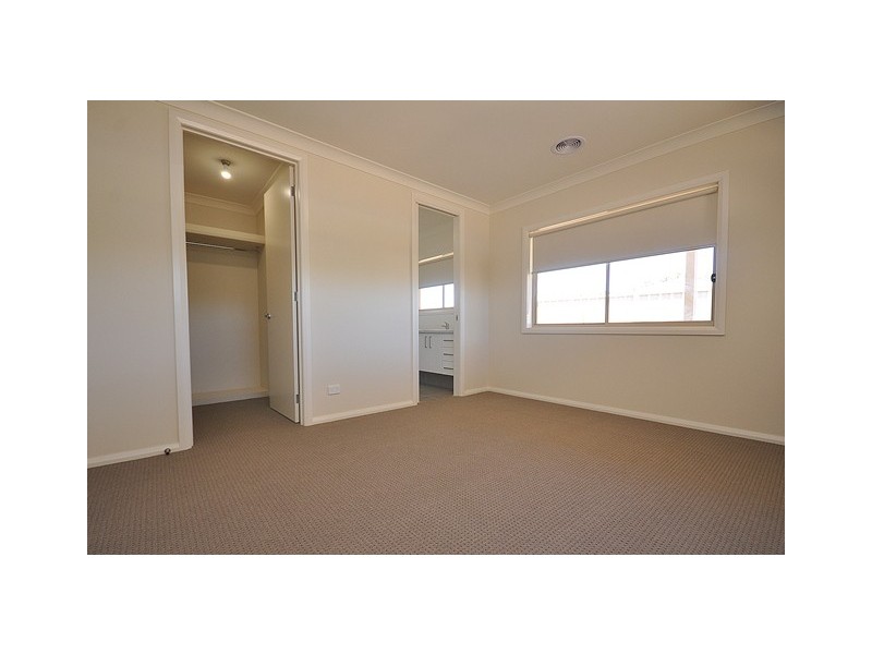 47 Nordsvan Drive, Wodonga VIC 3690