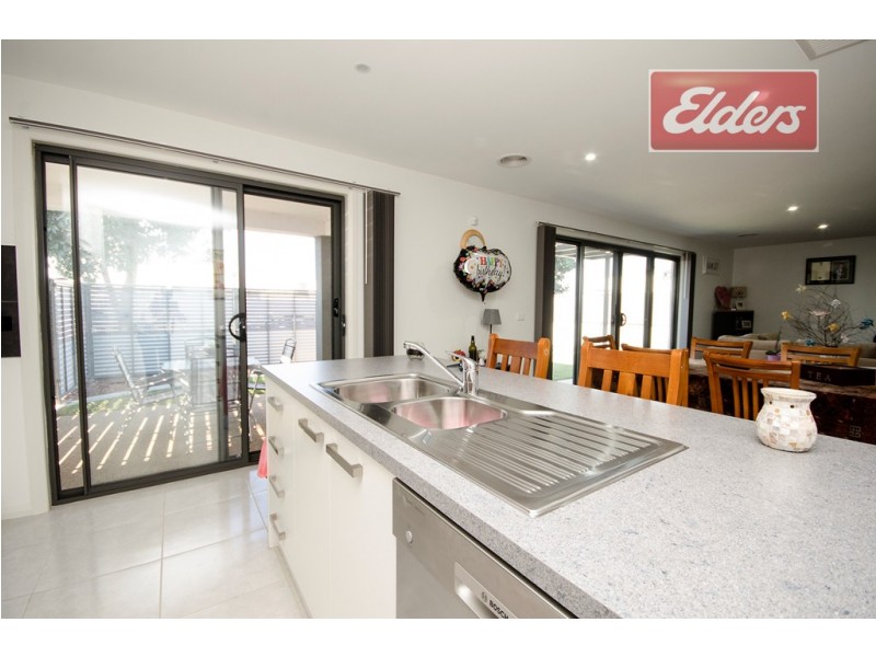 33 Sangsters Road, Wodonga VIC 3690