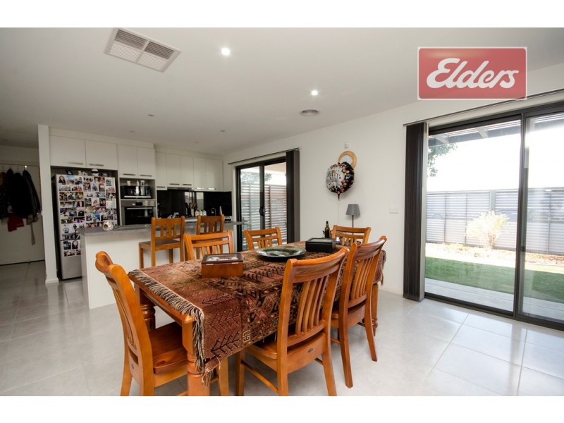 33 Sangsters Road, Wodonga VIC 3690