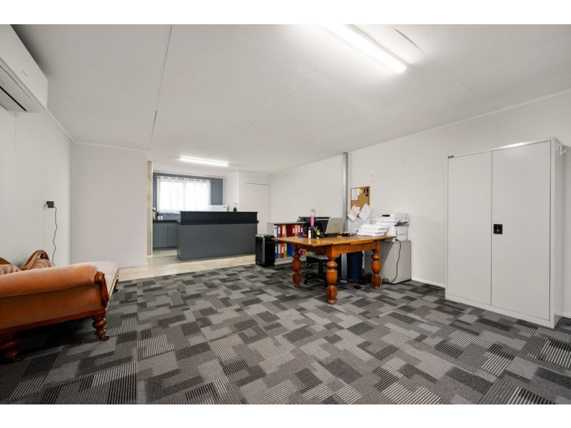 52 Himalaya Drive, Table Top NSW 2640