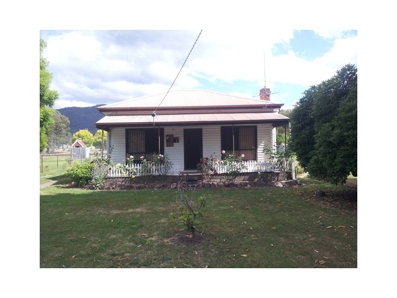3796 Omeo Hwy, Eskdale VIC 3701