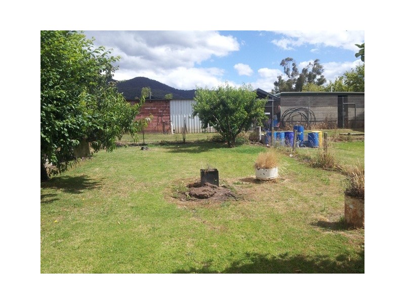 3796 Omeo Hwy, Eskdale VIC 3701