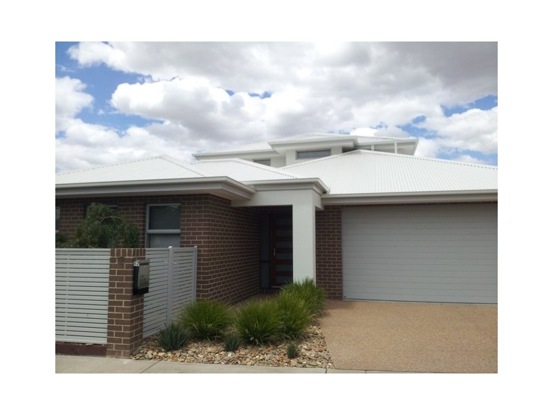 12 Clarendon, Wodonga VIC 3690