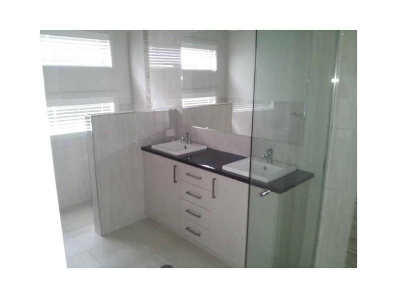 12 Clarendon, Wodonga VIC 3690