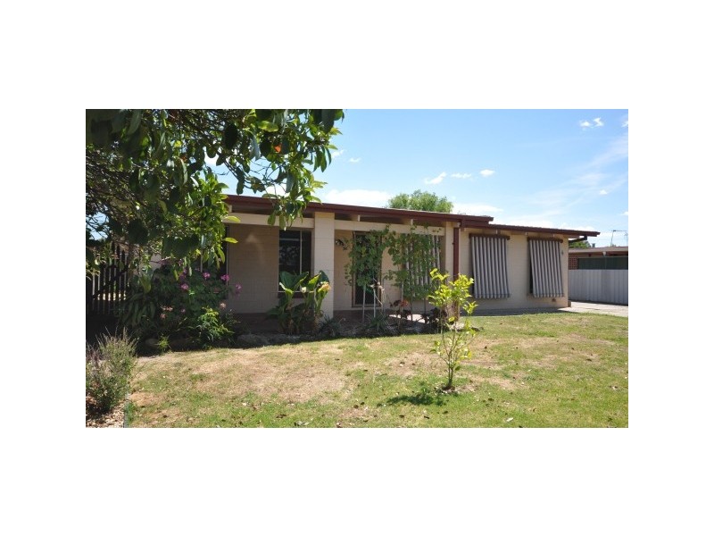 1/4 Rattray Avenue, Wodonga VIC 3690