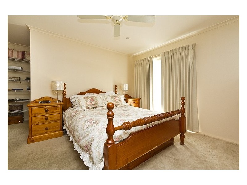 9 Holmes Court, Wodonga VIC 3690