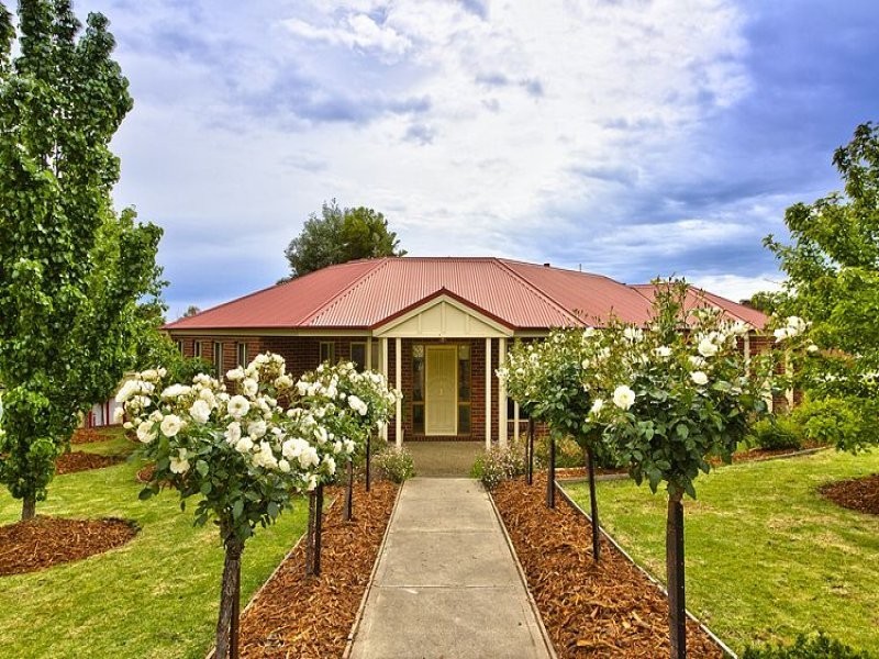 76 Barton Street, Wodonga VIC 3690