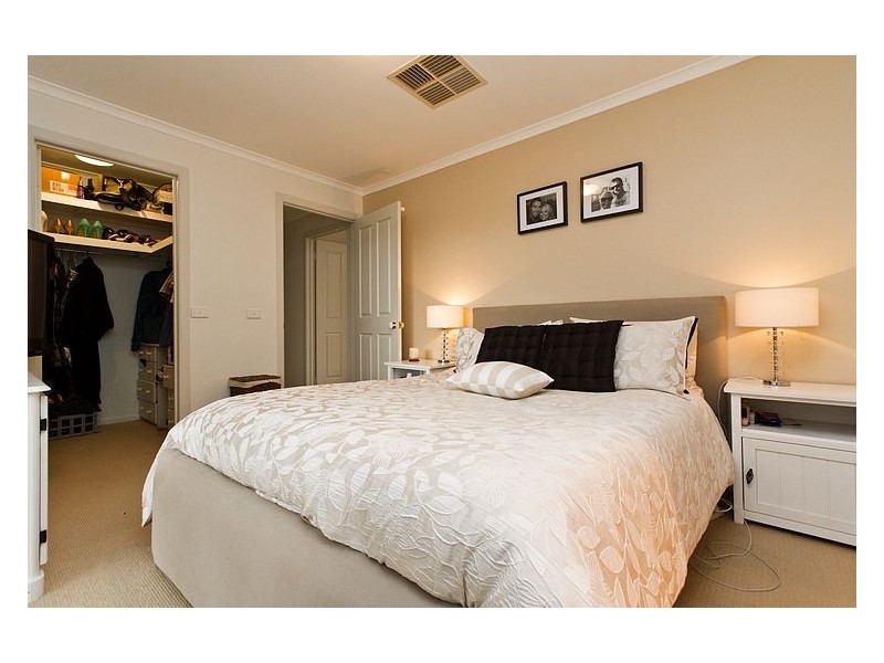 76 Barton Street, Wodonga VIC 3690